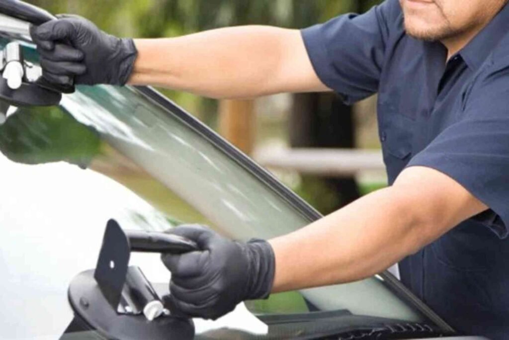 Mike's Mountain View Auto Glass