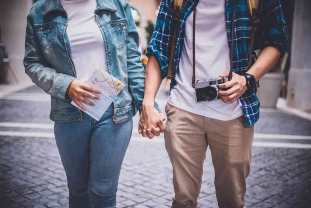 How to Avoid Tourist Scams in Popular Destinations