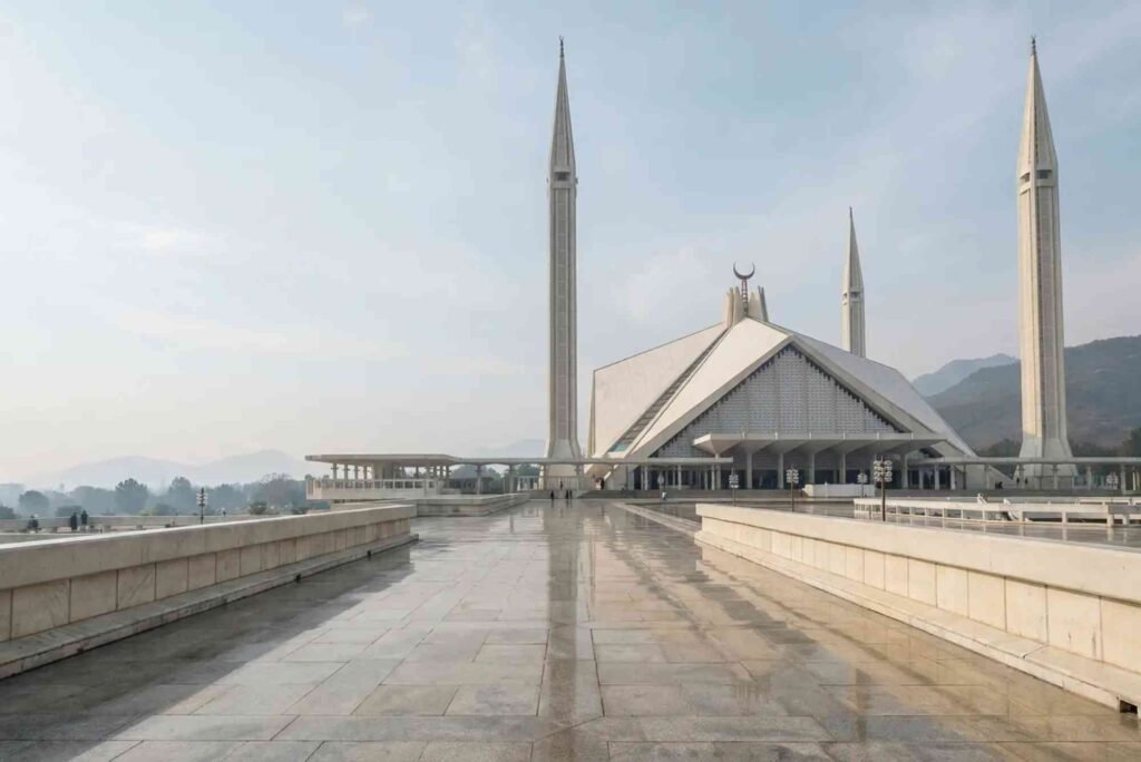 Visa Price for Dubai from Pakistan in 2026: What You Need to Pay