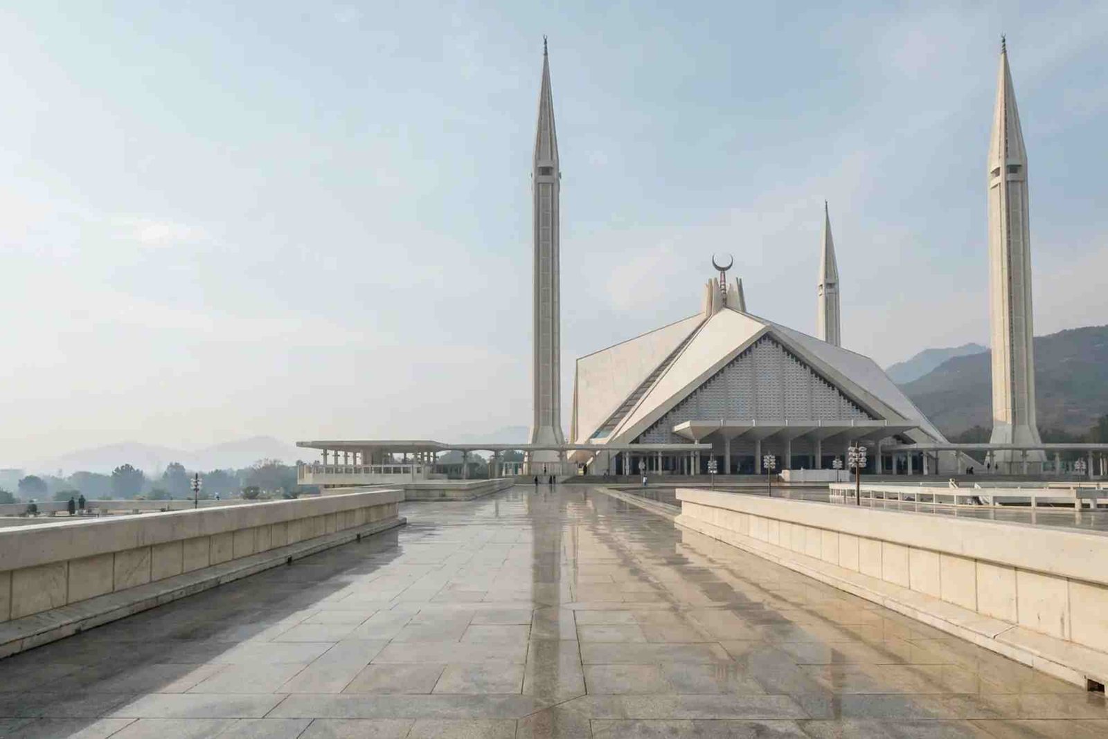Dubai Tourist Visa Price in Bangladesh in 2026: Total Cost, Fees & Process